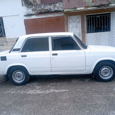Vendo Lada llegar y montarte papeles al día precio 6000 USD no me ajusto - Img 125392442