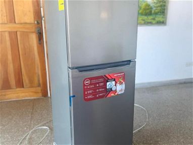 Refrigerador Premier de 7.6 pies nuevo en caja - Img main-image-45593090