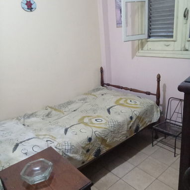 Rento cuarto en apto en el Vedado - Img 122967472
