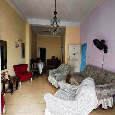 Renta de Apartamento Capitalista En Aramburo y Jovellar,Cerca del Coopelita,Radio Progreso..,1er Piso,2/4,Calentador,220 - 7/8