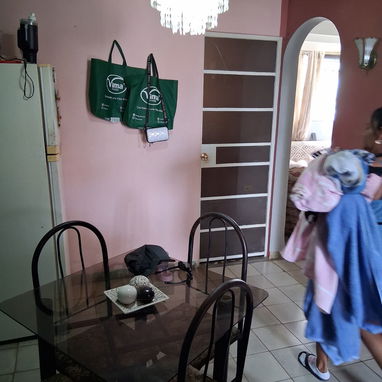 En venta casa en alamar zona 19 con casi todo adentro tanques instalados panel solar y estación de energía 10000 - 4/10