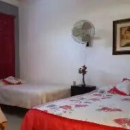 🎯 Varadero. Casa de 2 habitaciones a pocas cuadras del mar. - Img 120759872