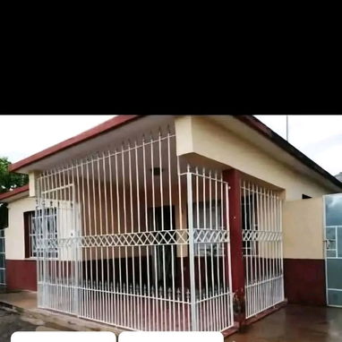 Sé realizan trabajos de herrería siempre buscando la seguridad y protección de su hogar y contamos con pintura, transpor - 9/10