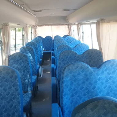 Guagua climatizada de 30 plazas para viajes - Img 125468337