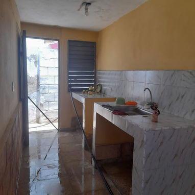 Apartamento de 2/4 en Centro Habana puerta calle y placa libre - 3/4