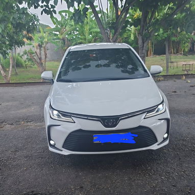 Se vende Toyota corolla año 2023 soy el dueño - Img 125474949