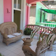 SE,RENTA 1 DORMITORIO CLIMATIZADO EN VEDADO - Img 57311111