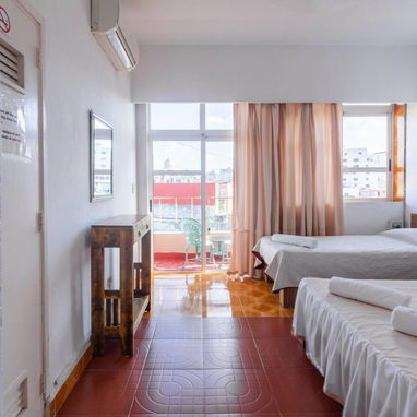 Renta de departamento completo junto al malecón - Img 125919120