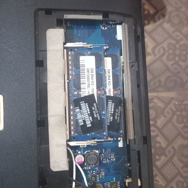 Lapto de uso o para piezas - Img 123050425