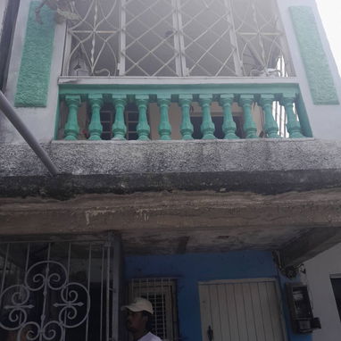 Vendo casa puerta calle en alto independiente - Img 119813378
