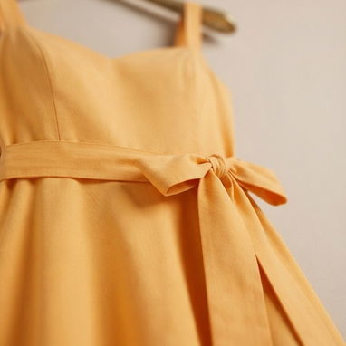 Vestido de mujer elegante largo color amarillo con lazo y tirantes [Talla M/L] 20usd - Img 124798371