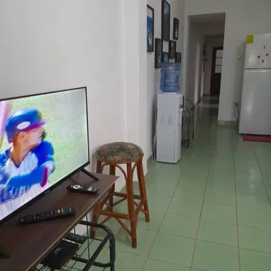 Vendo o permuto casa independiente en Playa - Img 125227657