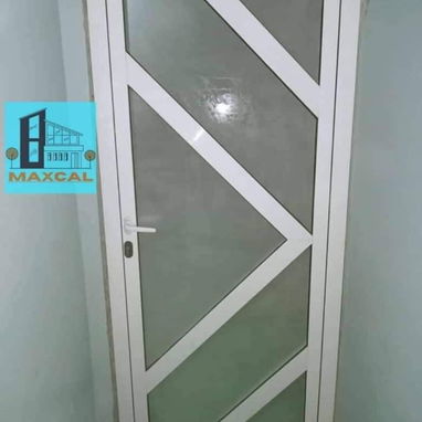 Puertas de marquetería de aluminio con cristal 05 $ - Img 105799398