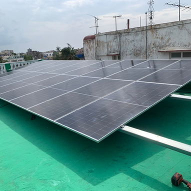 Se montan paneles solares hacemos la estructura fuerte y con estética - 2/10