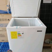 Nevera Royal de 5.5 pies color blanca  • Seguro y llave - Img 56055005