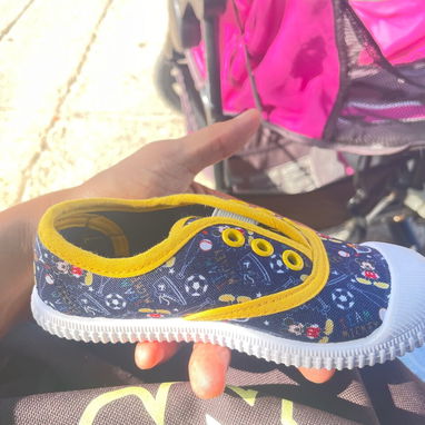 PIE 26 PARA NIÑOS DE 2 A 3 AÑOS TENIS MARCA DISNEY SON BONITOS Y FUERTES PARA EL CÍRCULO ESPECIAL - 3/3