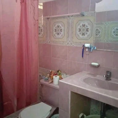 En venta casa de dos plantas en el reparto Martí. Ubicada en una calle de pocos vecinos !!! - Img 112145807