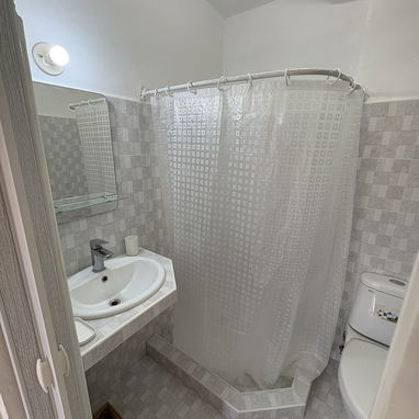 Alquiler de Apartamento en Miramar, Playa, Calle 84. Ubicado cerca del Centro de Negocios, ideal para estudiantes. - 8/10