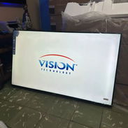 Smart TV 55" Vision con Cajita Interna - Img 55098866