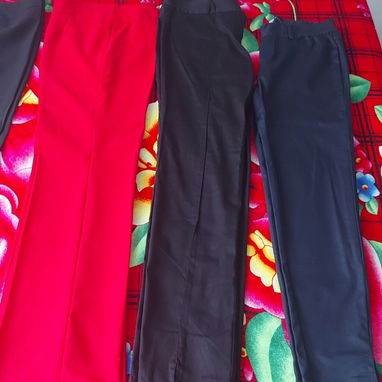 Pulloveres75% algodon , pantalones pitusas y vestir, Alarmas, vestido,portafolios Lámpara LED - Img 111302133
