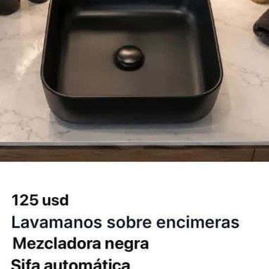 Taza de baño monolítica y lavamanos sobre encimera - 9/10