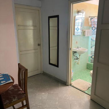 Venta de acogedor apartamento en 10 de octubre. - 8/10