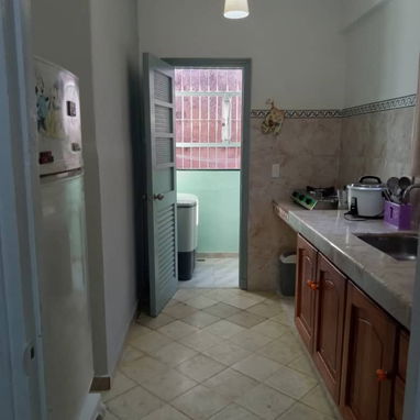 Renta de apartamento x día independiente a dos cuadras de san Lázaro - Img 105524739