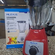 Batidora Marca Milexus con vaso de cristal - Img 55928868