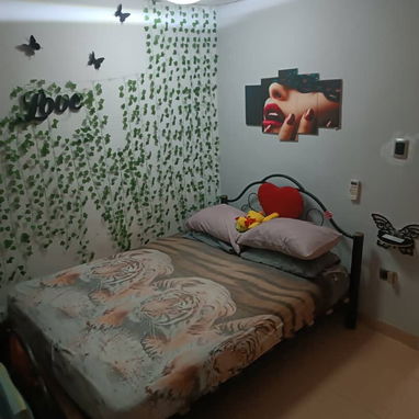 🏠 ¡SE VENDE CASA DE 2 PLANTAS EN EXCELENTE UBICACIÓN! 🏠 - 4/10