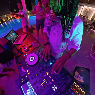 Cobertura de eventos (Bodas, 15, Pool Party... etc) con tecnología 360° 8K - Img 122496953