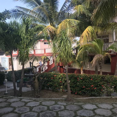Espectacular Villa en Cojímar con Piscina, Mirador y Gran Potencial de Negocio - 2/10