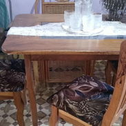 Vendo juego de mesa de madera de uso - Img 57855800