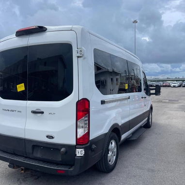 Venta de Ford transit XLT 350 - 2/7