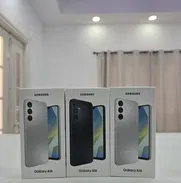 Samsung Galaxy A16 con accesorios - Img 48384314
