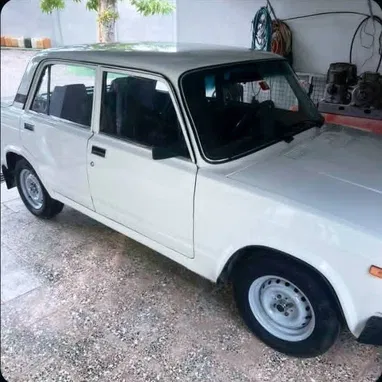 Lada 2107 - 5/7