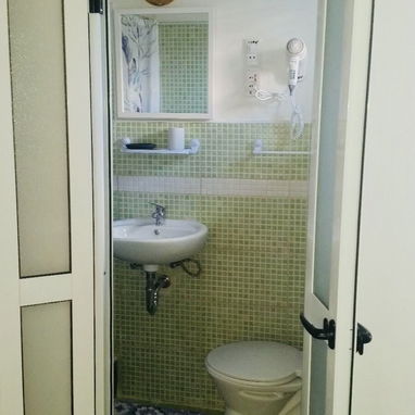 OPORTUNIDAD DE INVERSIÓN EN LA HABANA VIEJA Activo inmobiliario con renta activa para extranjeros - Img 116406797