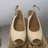 Cuñas/plataformas de mujer, num 38 y 39. Santos Suarez. Llamar 52866961 - Img 55622081