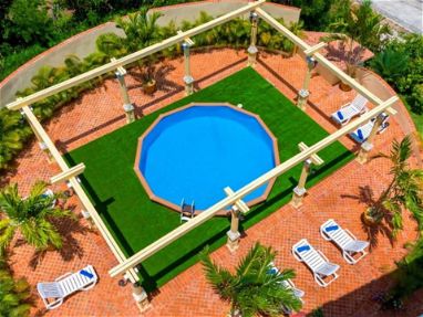 Palacete de 7 habitaciones en la Víbora con piscina - Img 66653871