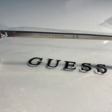 Espejuelos guess de óptica 8 dolares si compran 5 menos a 10 - 2/6
