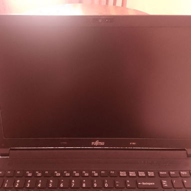 Laptop Fujitsu i5 de 4ta - Img 125926742
