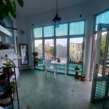 APARTAMENTO DE LOS AÑOS 50 DE ESQUINA! Gran Distribución en Línea y 12, Vedado !!! - Img 122664720
