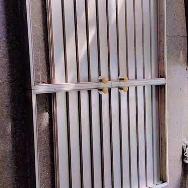 Vendo ventana de aluminio de uso - 3/3