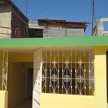 Señora casa son dos en una en la misma propiedad UBICADA EN BOYERO REPARTO ABEL SANTA MARÍA ⁉️ - Img 124740404