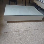 Mesa como accesorio para juego de sala con cristal - Img 55909560
