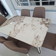 Juego de mesa y sillas - Img 55318618