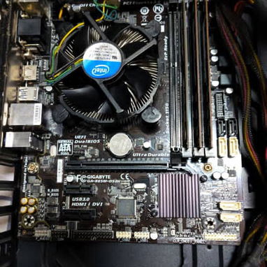 Pc escritorio,  chasis, computadora, Es un i54460 con 12gb de ram con el board b85Fuente EVGA de 500w 80 plus - 2/5