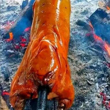 CERDO ASADO Y COMIDA CRIOLLA – VEN LOS CUBANOS Y REPITEN - Img 126730890
