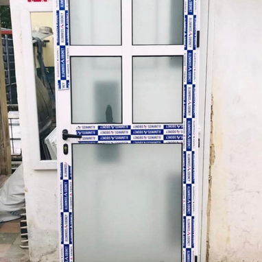 Puertas de marquetería de aluminio con cristales y melamina. Ventanas. Mamparas de baños. Closet de espejos ect - Img 112089828