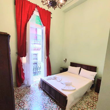 Se renta hermoso departamento en habana vieja  con 4 habitaciones y 5 baños (Ral0068) - 7/10