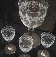 Copas antiguas de cristal fino. - Img 49899435